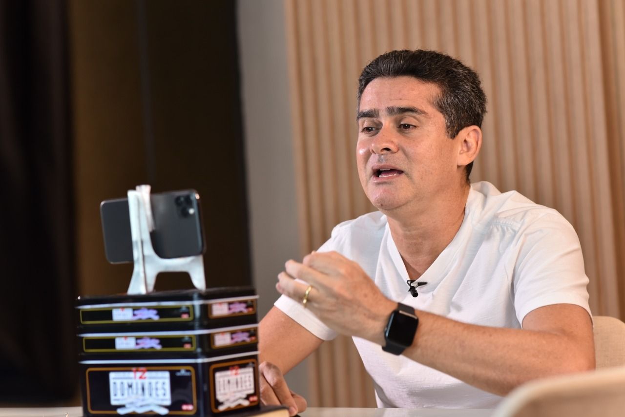 David Almeida desmente fake news sobre 'superfaturamento de cirurgias'