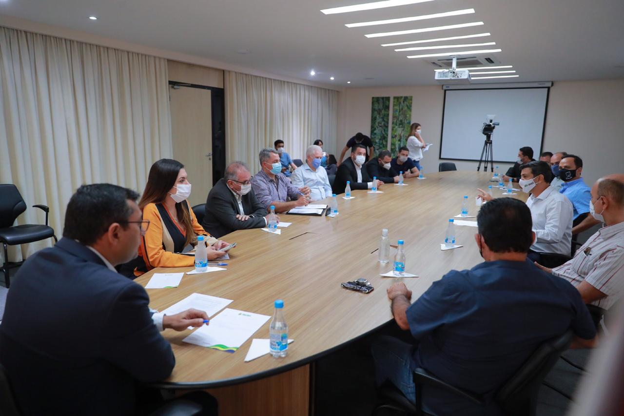 Wilson recebe representantes de bares e restaurantes para ajustar decreto estadual