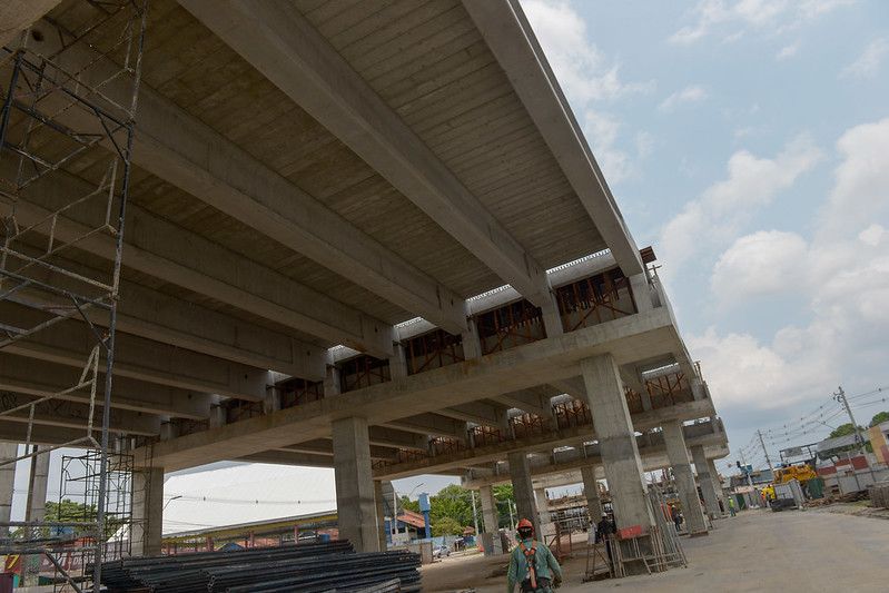 Tráfego de veículos na Max Teixeira será alterado para avanço de obra no Manoa