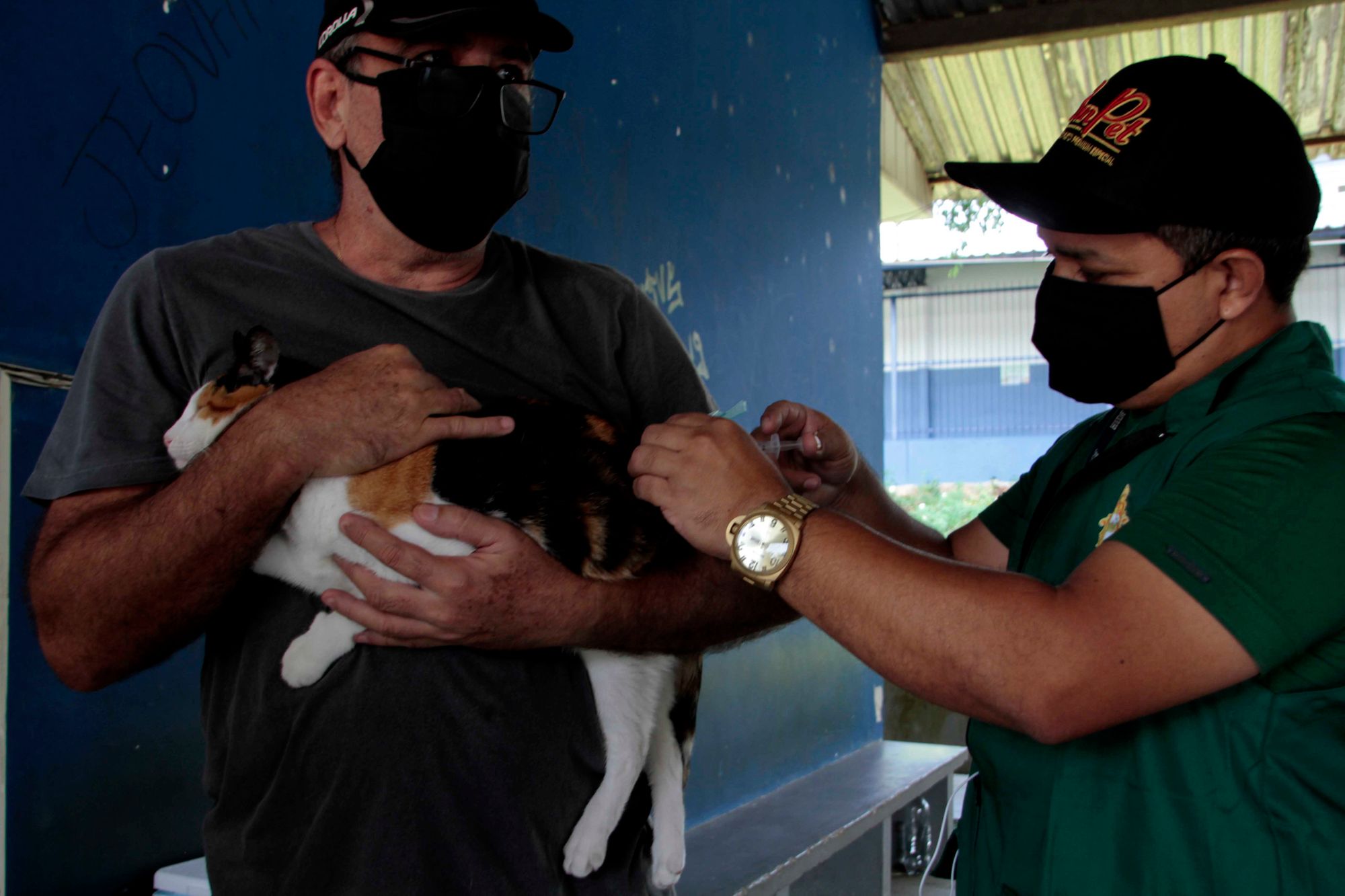 Manaus amplia vacinação antirrábica em postos fixos aos sábados