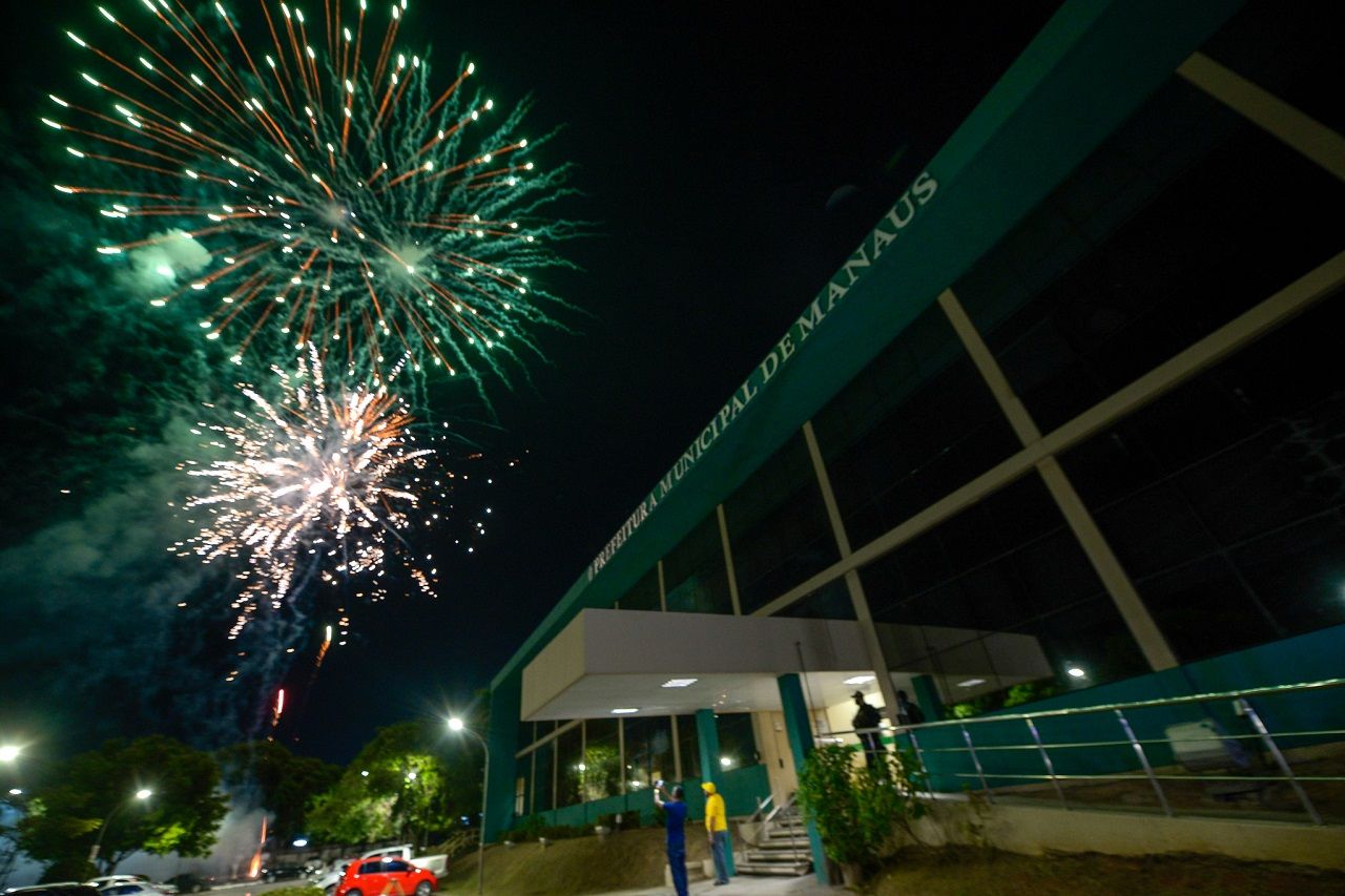 Culto ecumênico e queima de fogos encerram celebrações pelo aniversário de Manaus