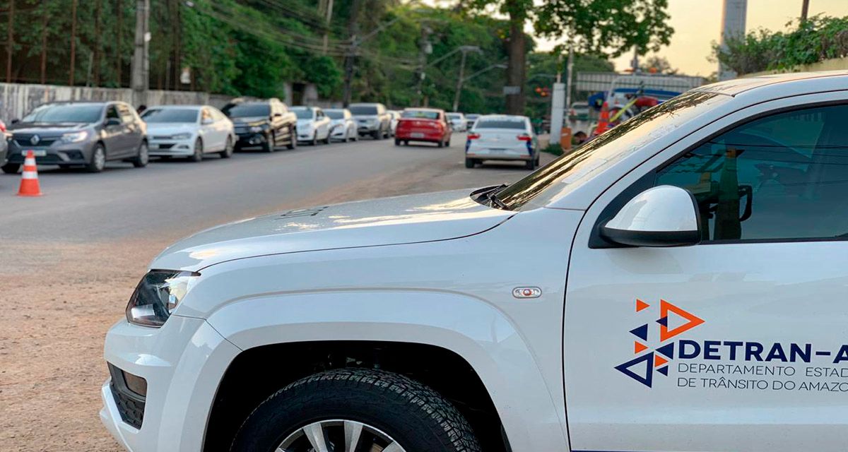 Homem diz ser sobrinho de autoridade, rasga multa e é preso em Manaus