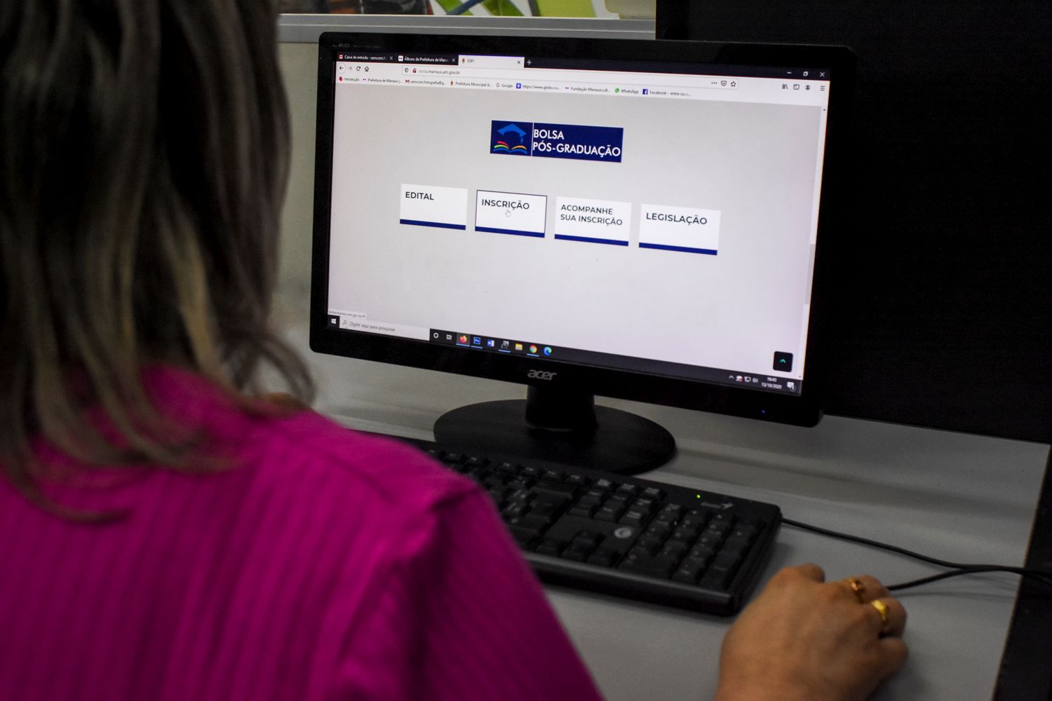 Programa Bolsa Pós-Graduação encerra inscrições nesta sexta-feira, 23/10