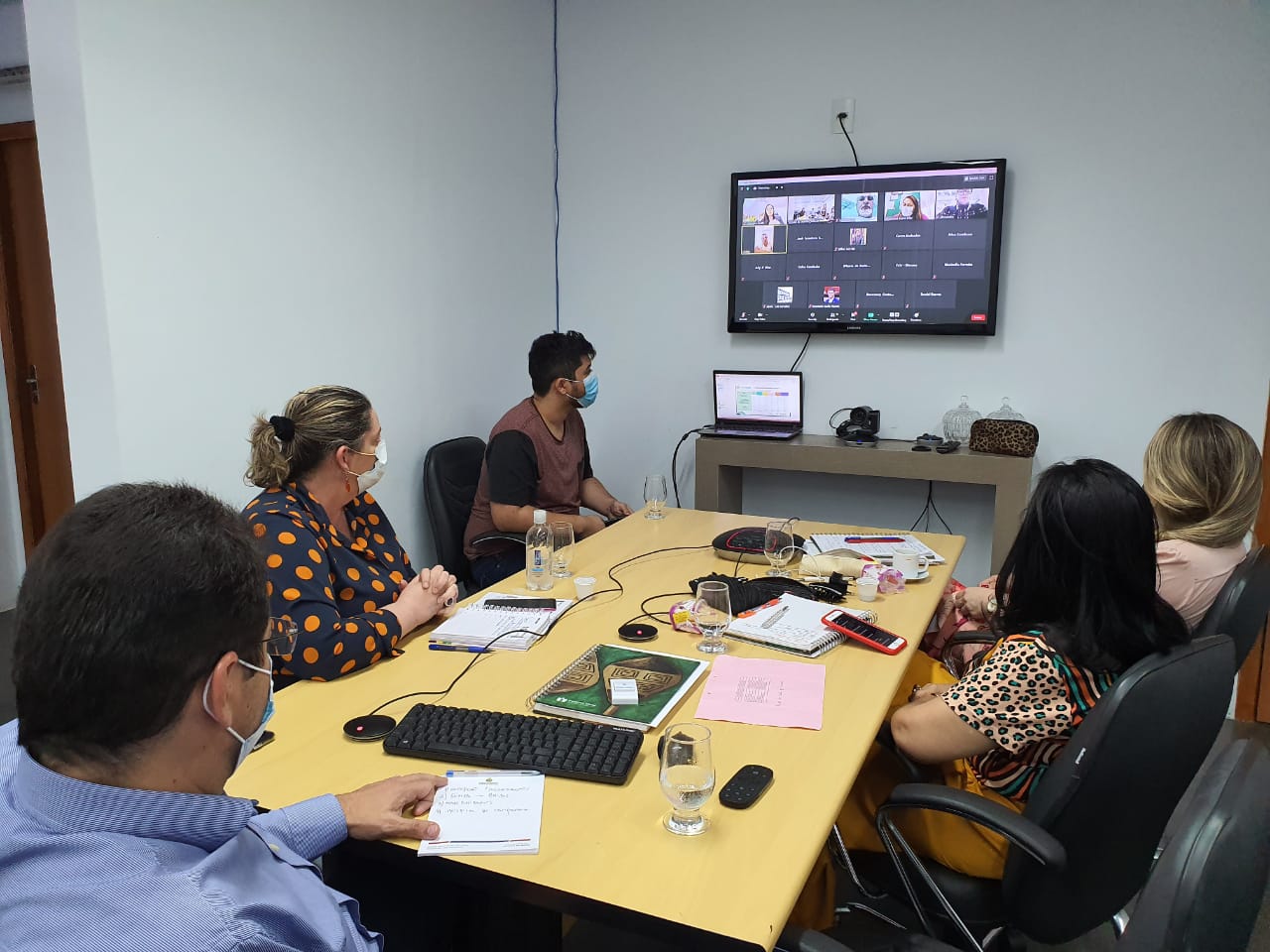 Plano de reorganização da rede para Covid-19 é apresentado para deputados