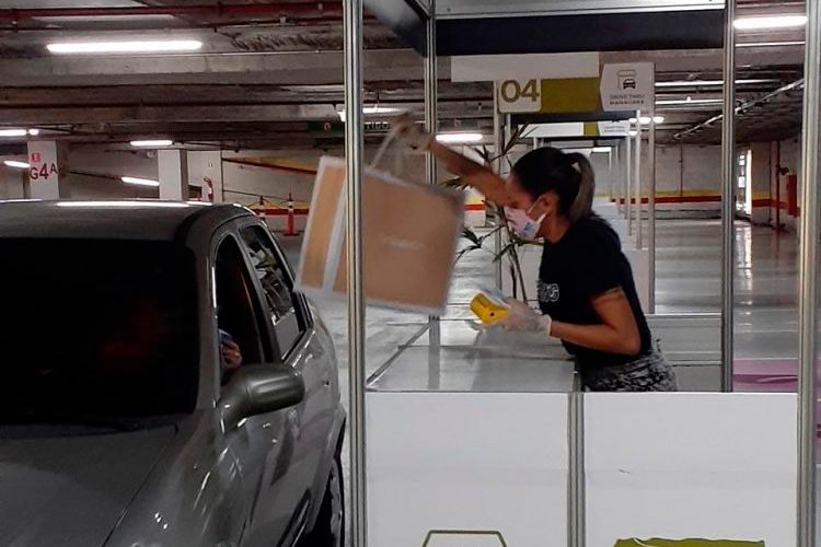 Governo diz que 'drive-thru' e 'delivery' podem funcionar sem limite de horário