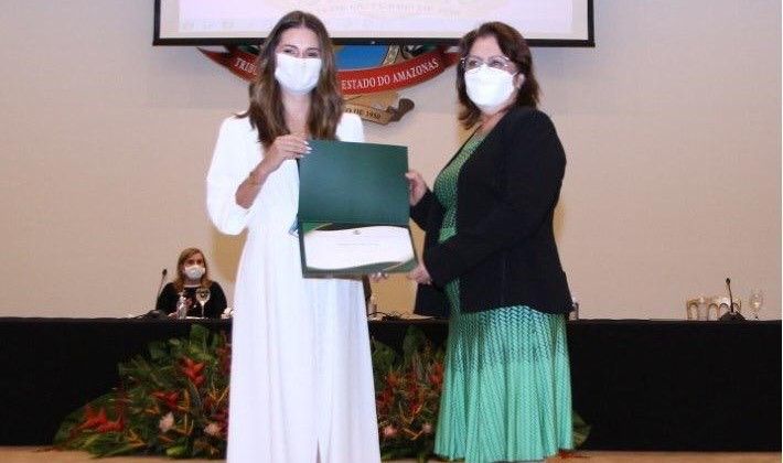 FVS recebe homenagem do TCE por enfrentamento da pandemia de covid-19 no Amazonas