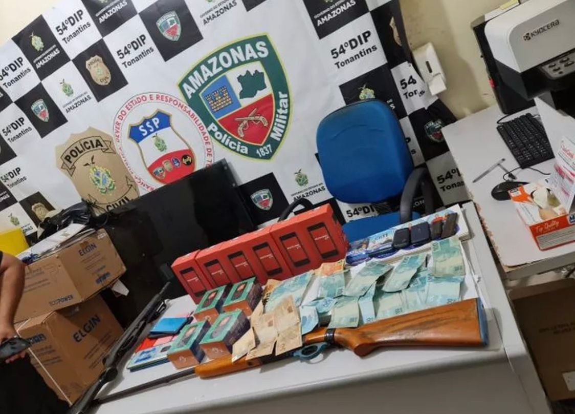 Prefeito de Tonantins é preso suspeito de compra de votos