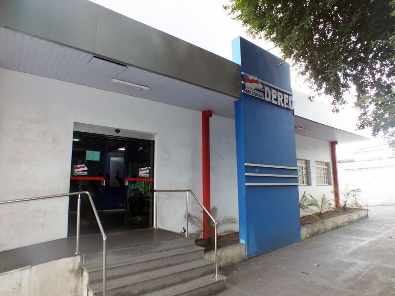 Ladrões furtam celulares de loja no shopping Ponta Negra