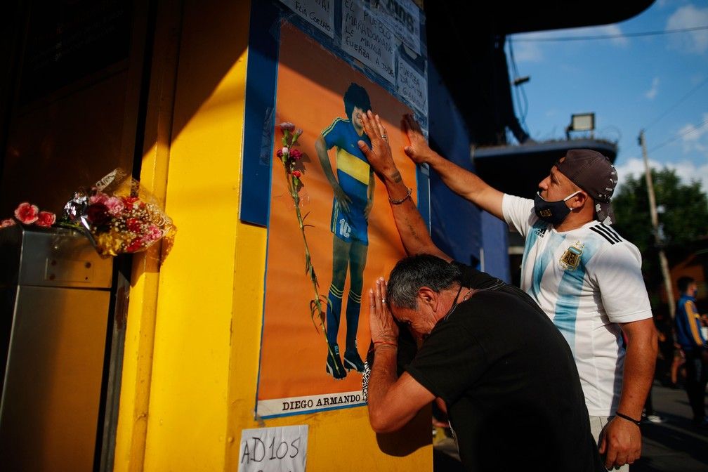 'Gracias, Diego! Te amo!' Argentino mostra cortejo de Maradona em vídeo enviado ao BMA