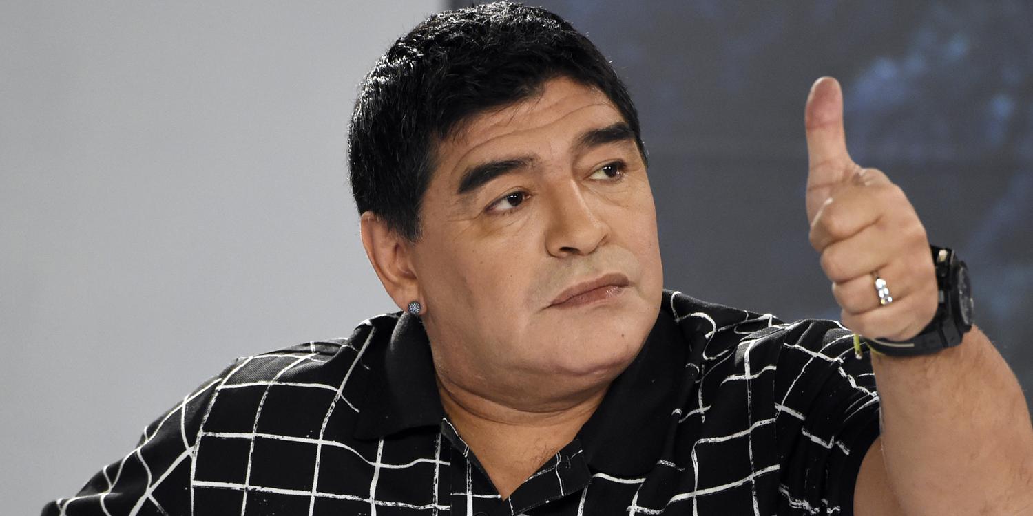Maradona morre após mal súbito