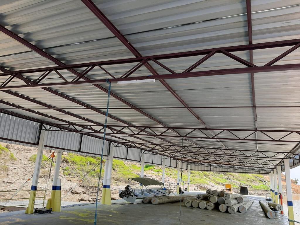 Governo do Estado constrói primeiro porto flutuante em Amaturá