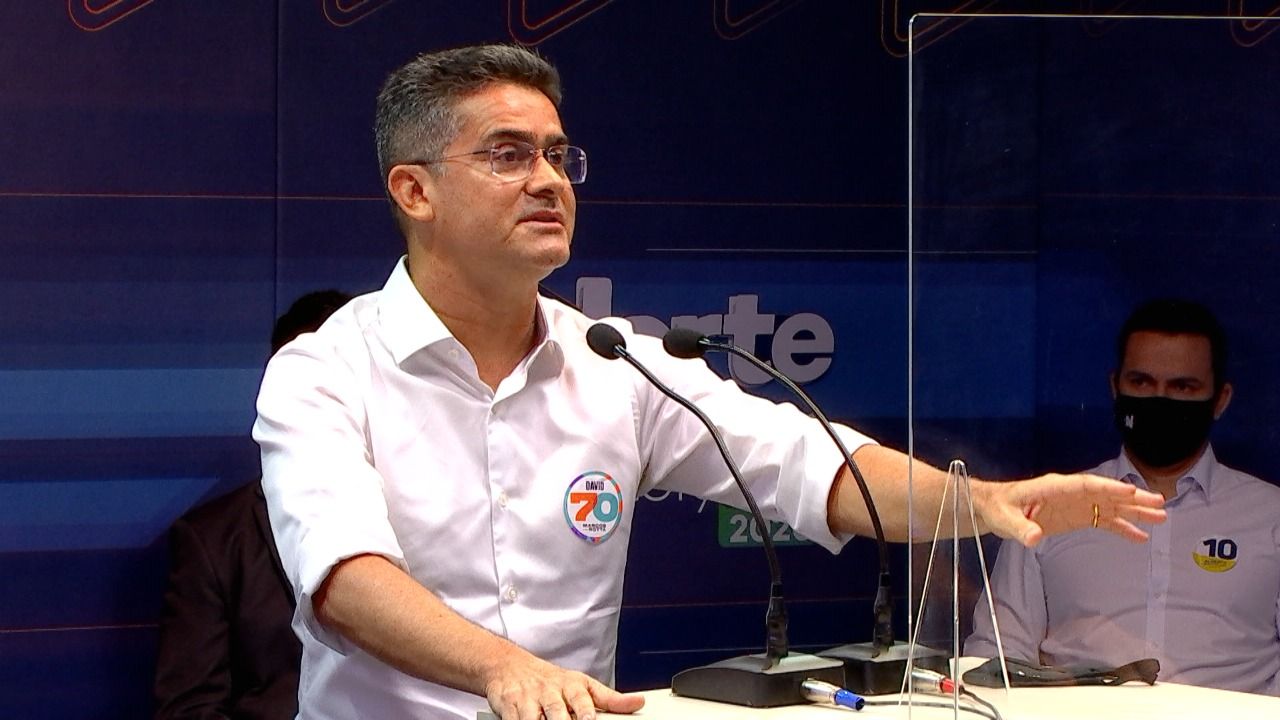 Certidão comprova que David não é investigado pelo TCE-AM