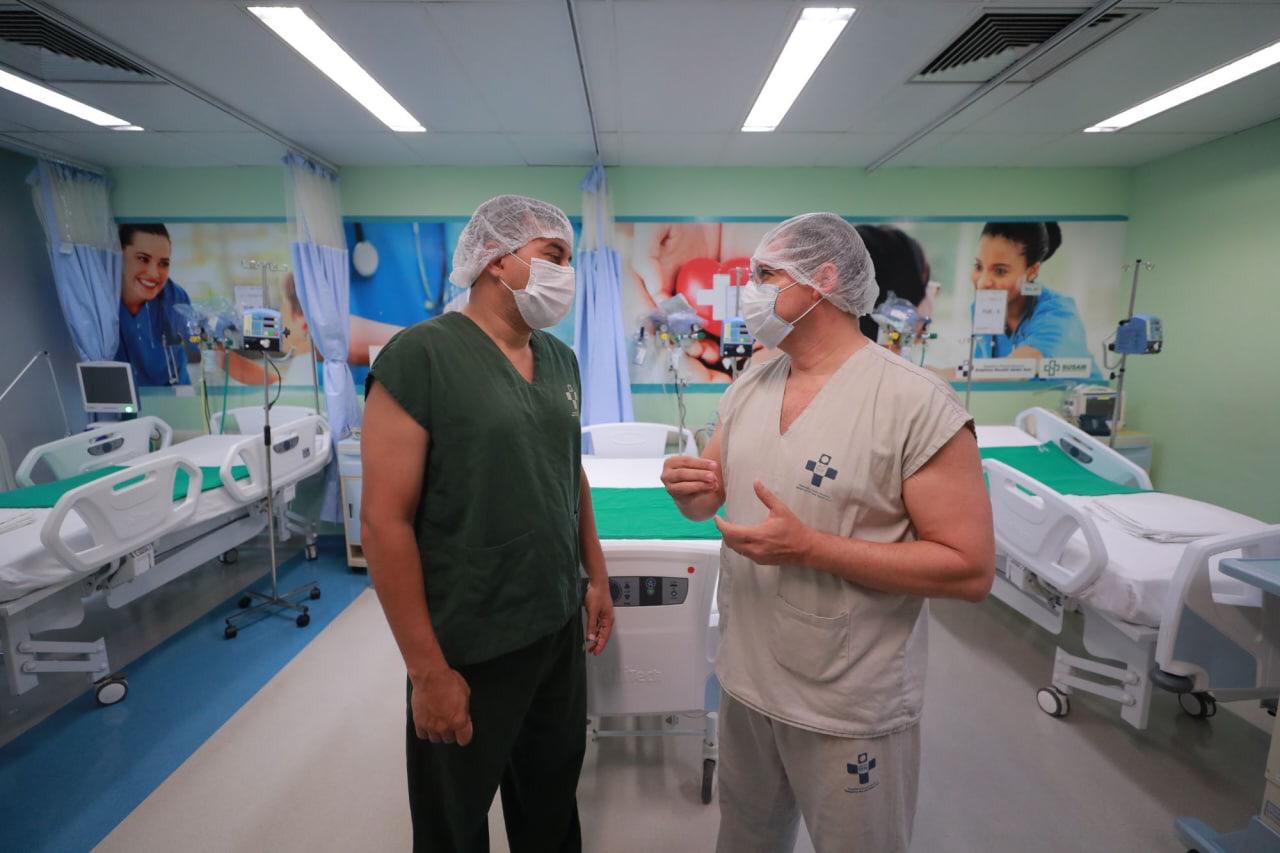 Wilson entrega mais 15 leitos no Delphina Aziz e hospital chega a 120 UTIs para Covid-19