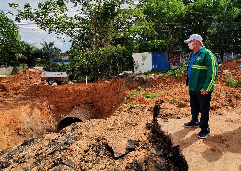 Obra emergencial na avenida Mário Ypiranga deve durar 20 dias