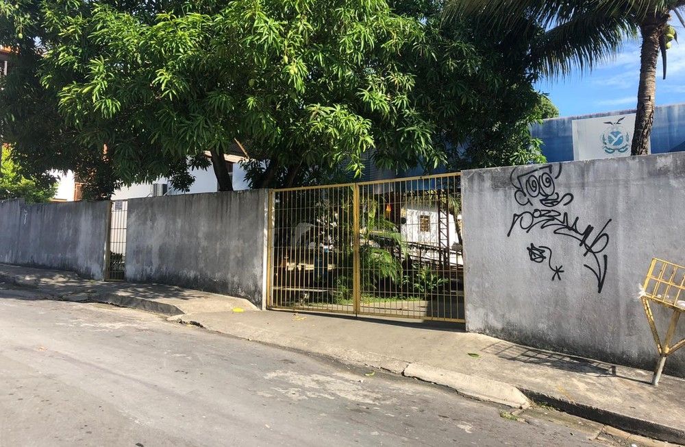 Homens invadem Centro Social e trocam tiros com vigilante