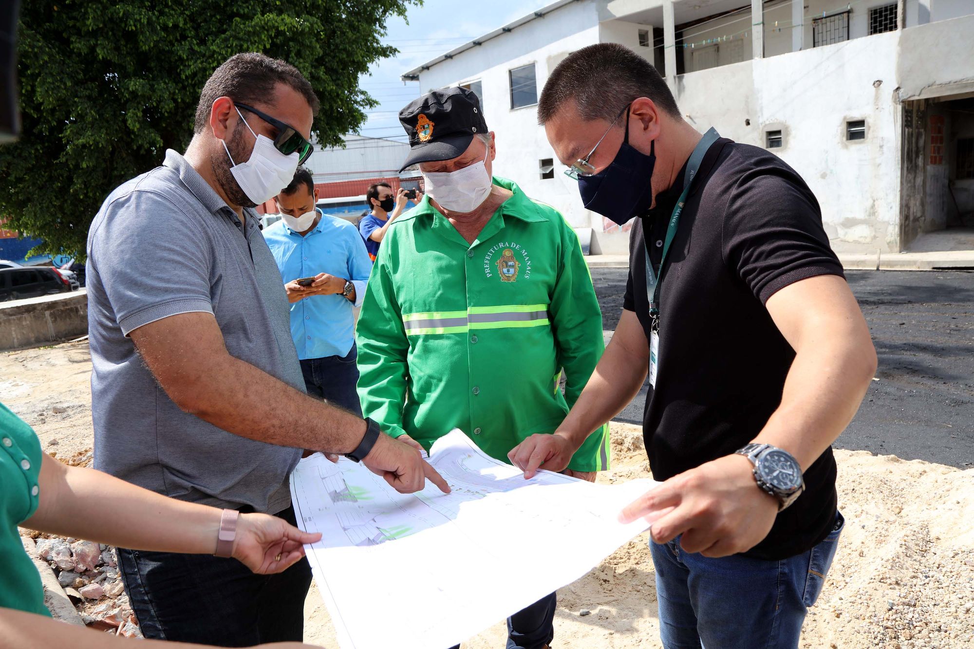 Em vistoria a obras de esporte e lazer, prefeito garante entrega do velódromo nos próximos dias