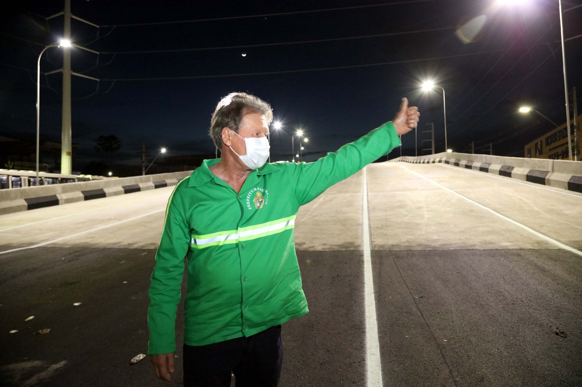 Prefeito cumpre agenda intensa e atesta qualidade do complexo viário no Manoa