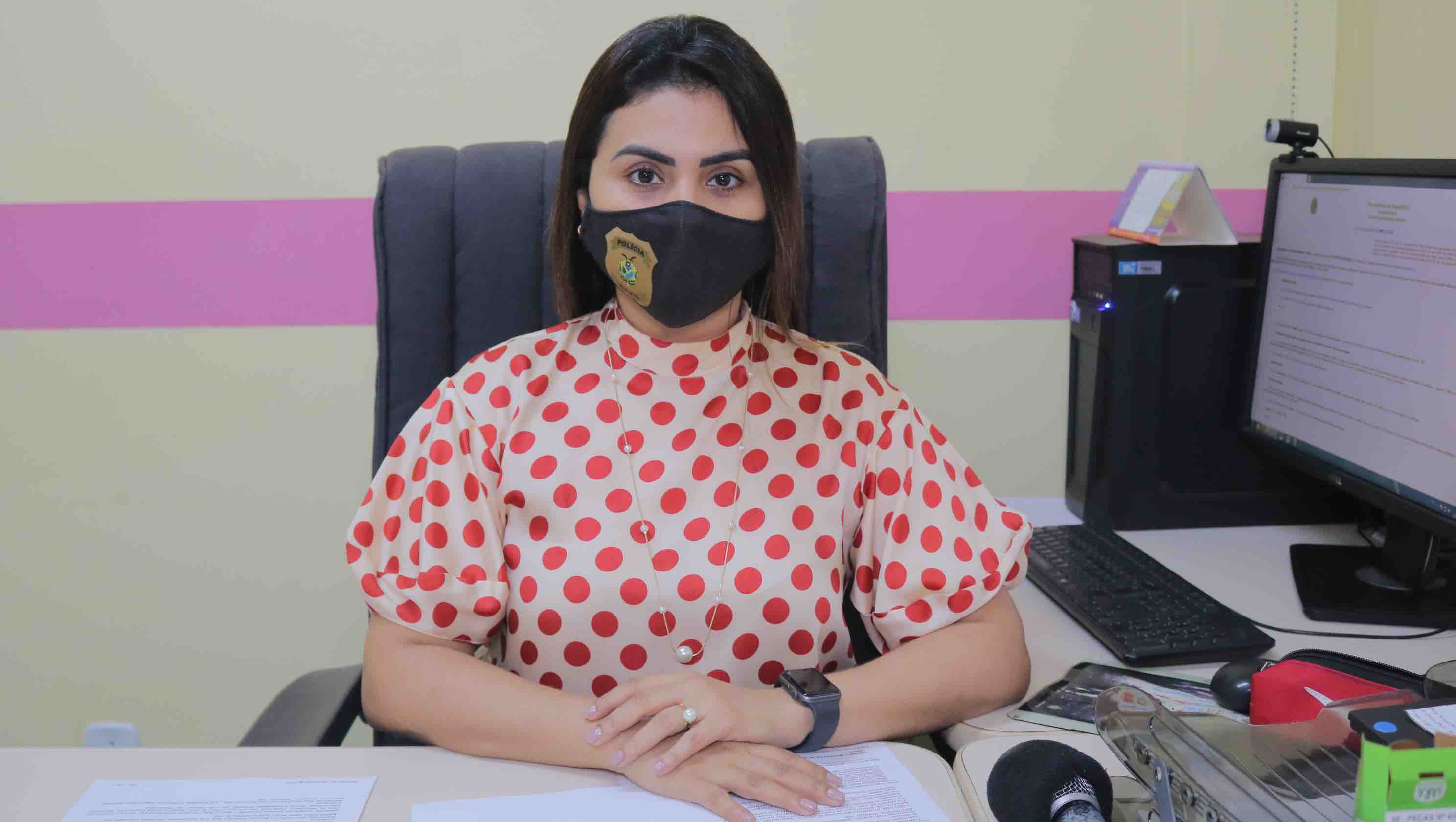 Mulheres entre 18 e 24 anos são principais vítimas de importunação sexual em Manaus