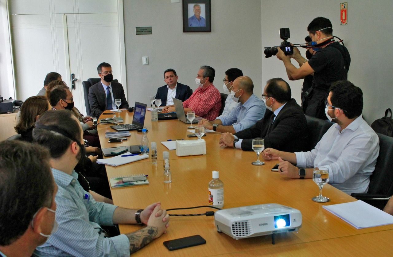 Primeira reunião de transição é marcada por cooperação técnica na Prefeitura de Manaus