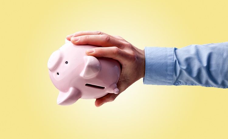 Pesquisa revela que 73% dos brasileiros não guardam dinheiro