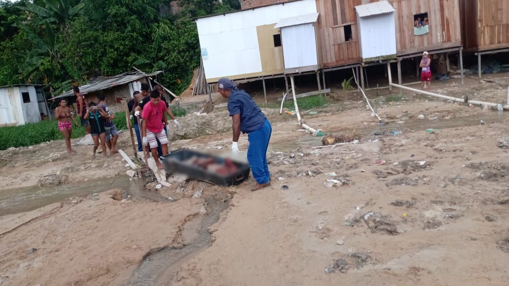 Homem é morto após esfaquear vizinhas em Manaus