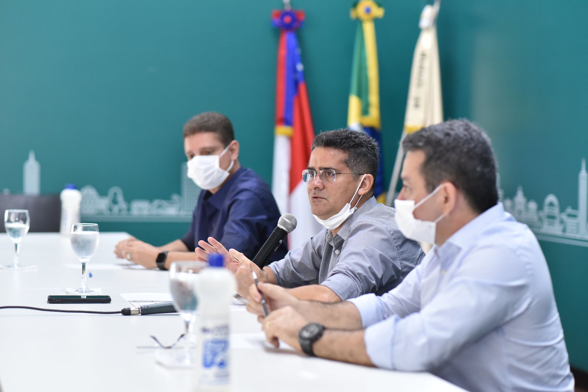 Prefeito David Almeida reúne secretariado e discute metas dos 100 dias