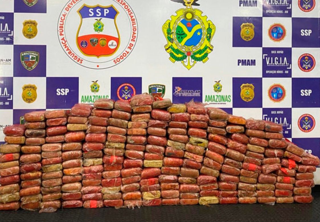 Policiais da Base Arpão prende trio com 200kg de entorpecentes