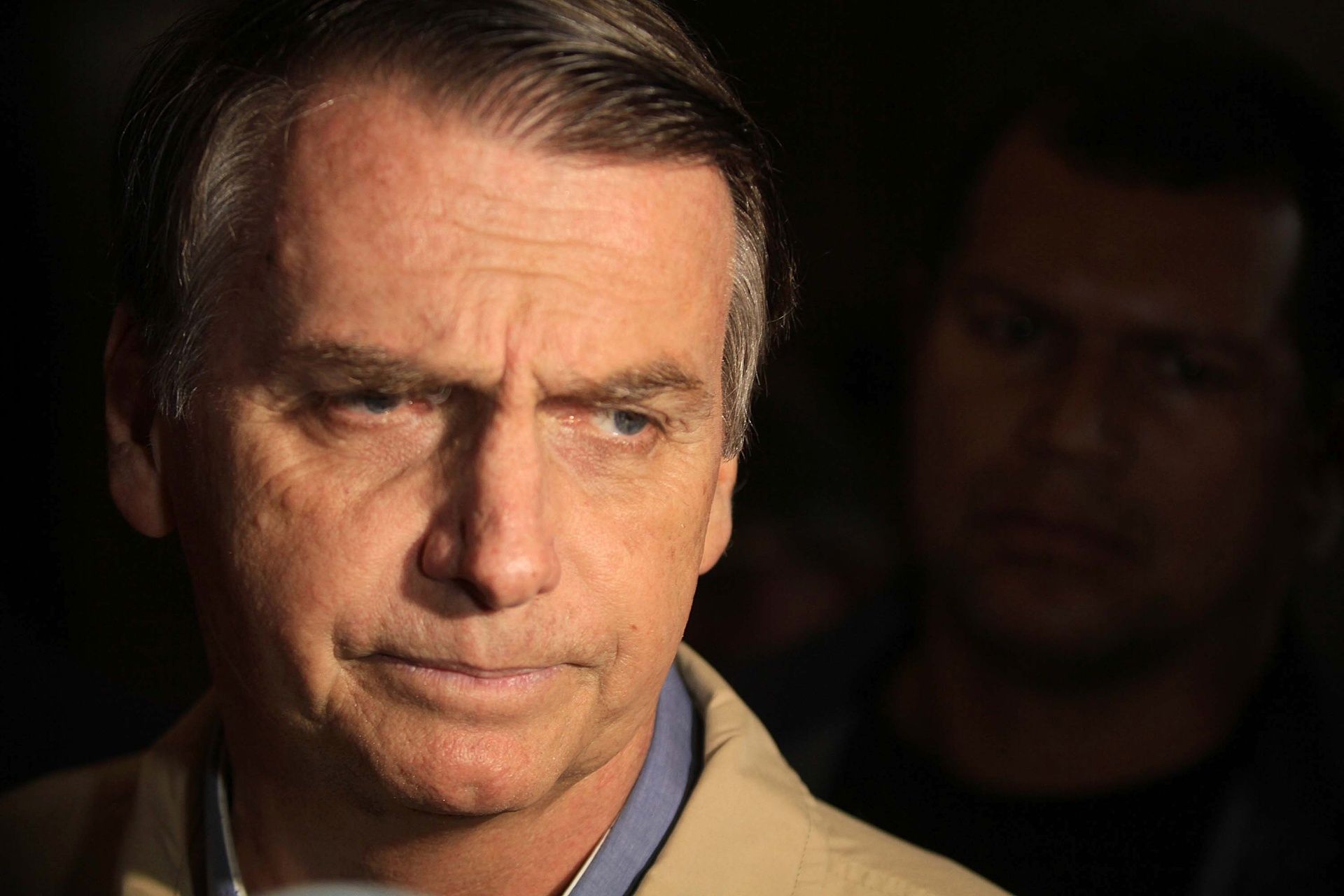 Popularidade de Bolsonaro despenca para 26%, aponta pesquisa