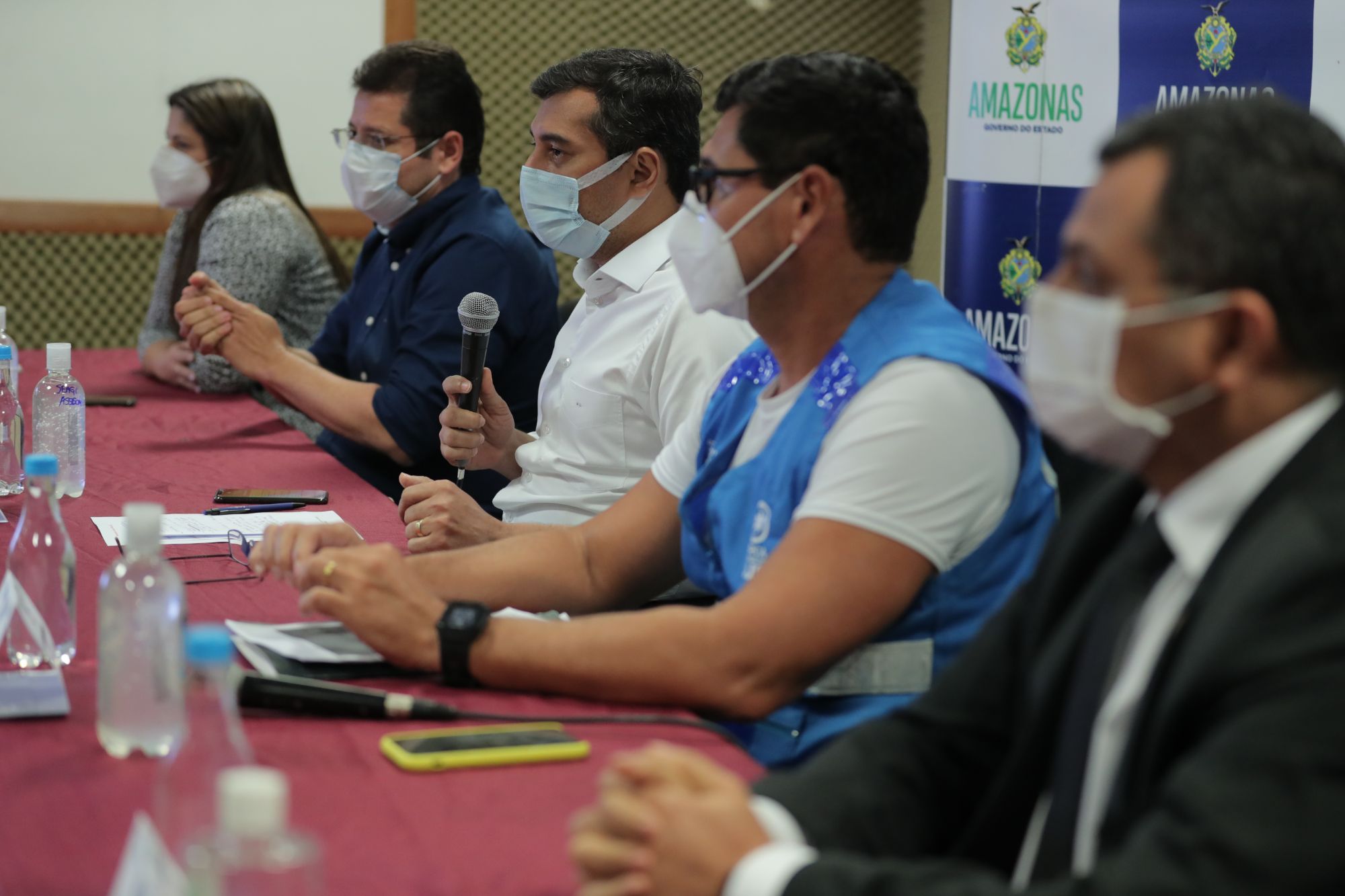 Leia o decreto que determina toque de recolher em Manaus entre 19h e 6h