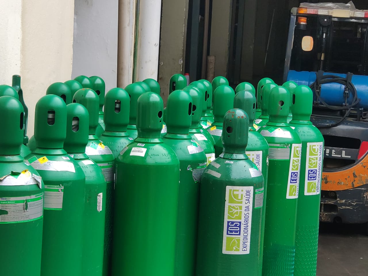 Carregamento com oxigênio da Venezuela deve chegar ao Amazonas nesta segunda-feira à noite