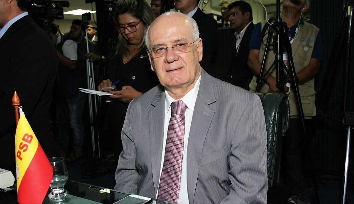 Serafim Corrêa é diagnosticado com Covid-19