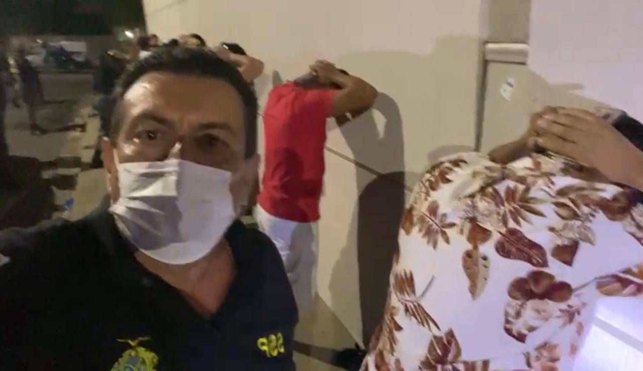 Polícia fecha festa clandestina “Forró do P10” em Manaus