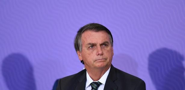 'Lamentamos as mortes, a vida continua', diz Bolsonaro após 200 mil óbitos de Covid