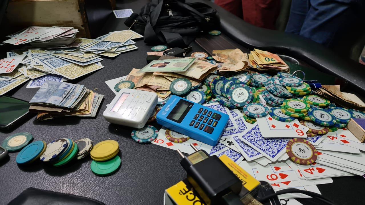 Fiscalização fecha casa de jogos clandestinos na zona Leste de Manaus