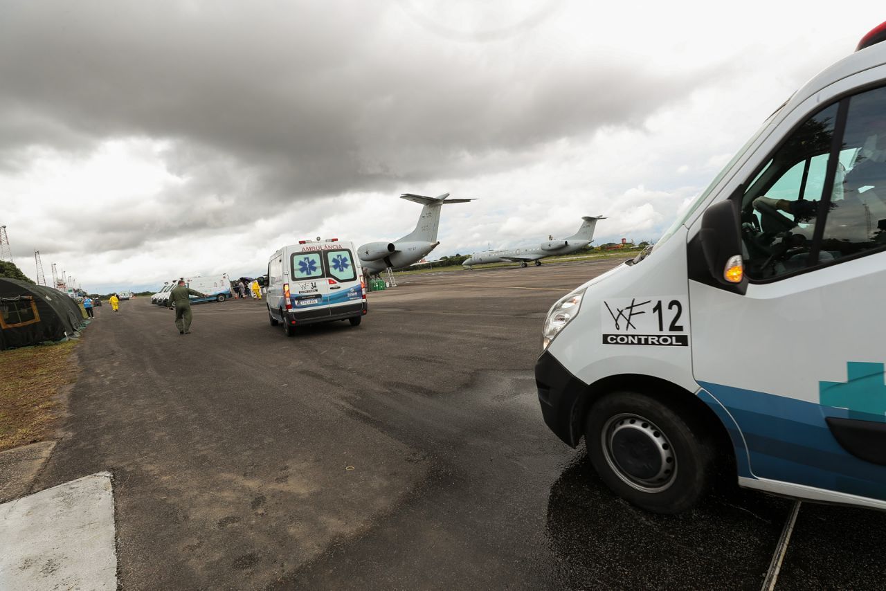 Mulher de paciente de Manaus procura atendimento em Goiânia com sintomas da Covid-19