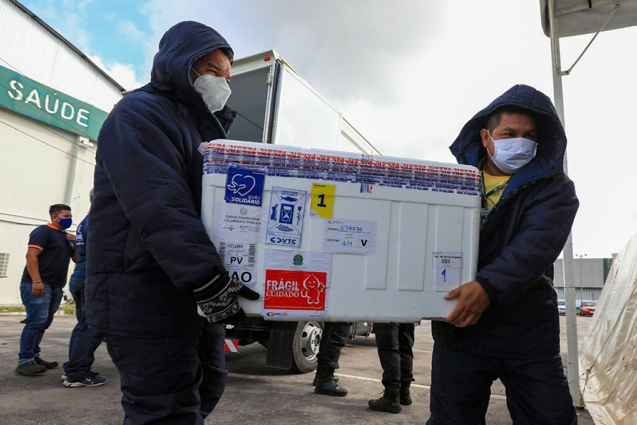 Amazonas recebe mais 44.600 doses da vacina CoronaVac