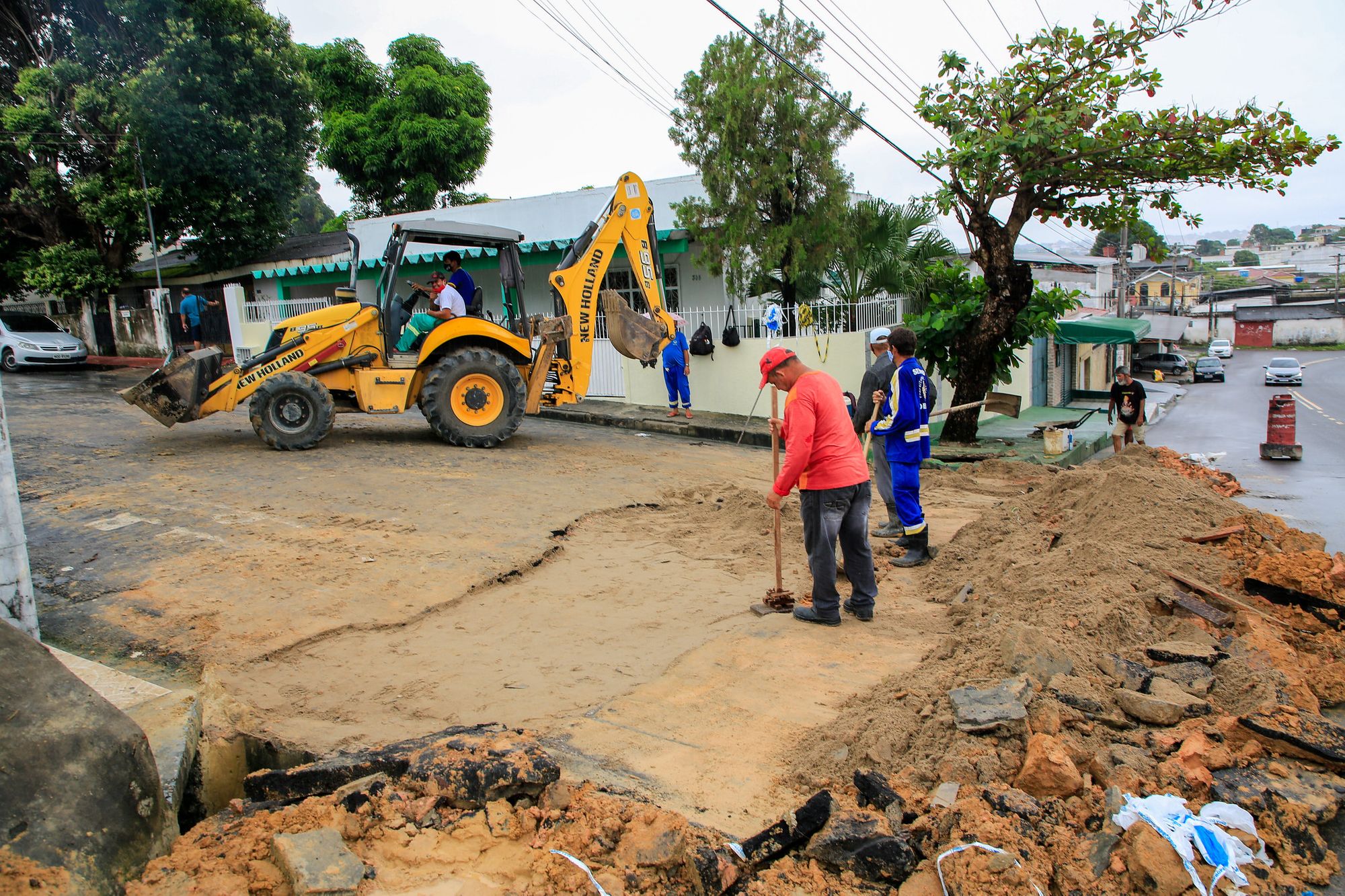 Prefeitura de Manaus avança em obras emergenciais em todas as zonas da cidade