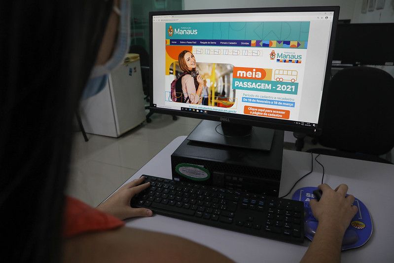Mais de 20 mil estudantes já garantiram a meia-passagem estudantil