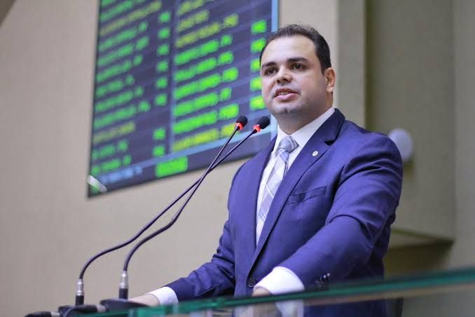 Presidente do STF Luiz Fux confirma legalidade da eleição de Roberto Cidade