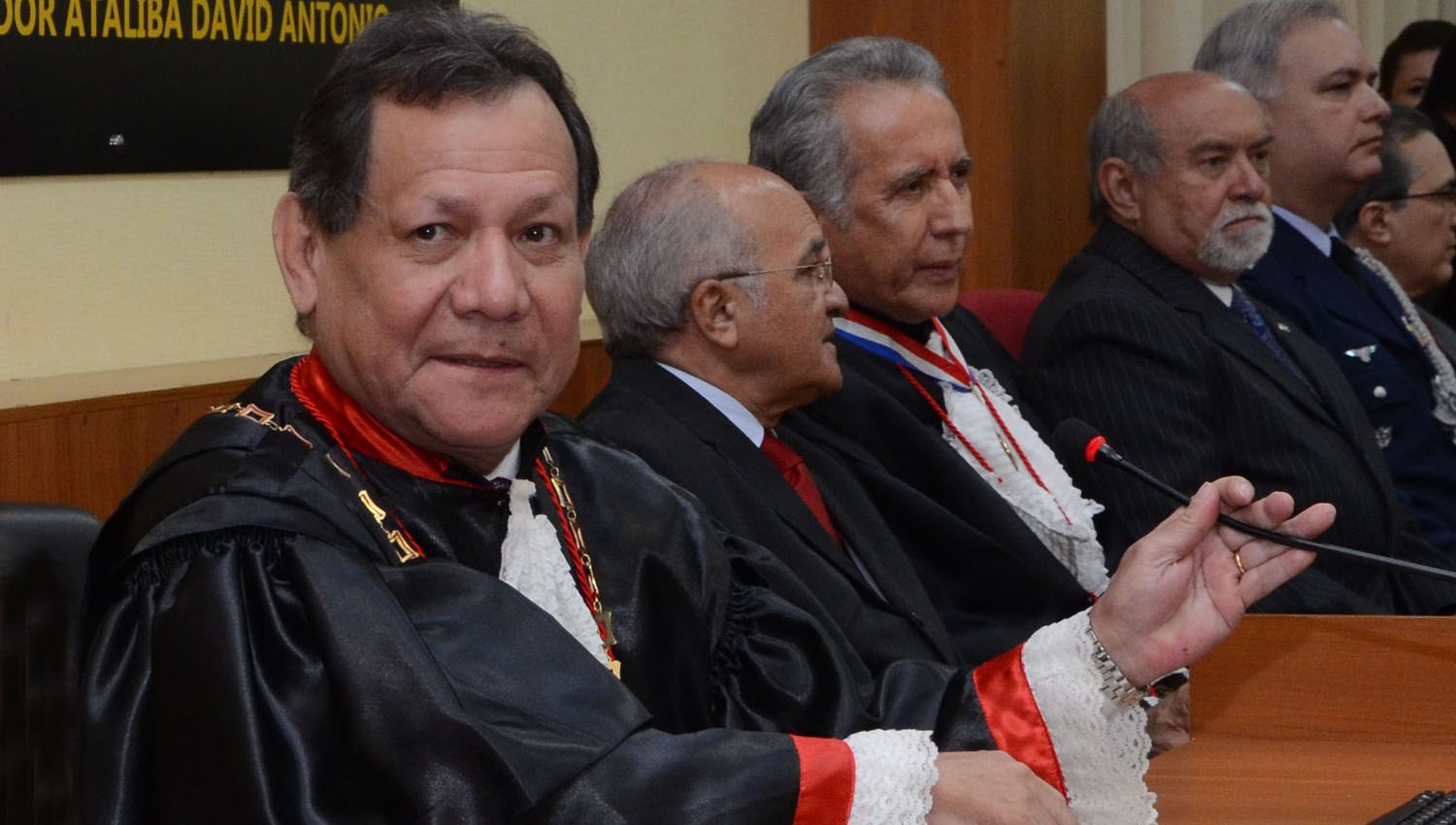 Ex-procurador-geral de Justiça Francisco Cruz é vítima de Covid-19