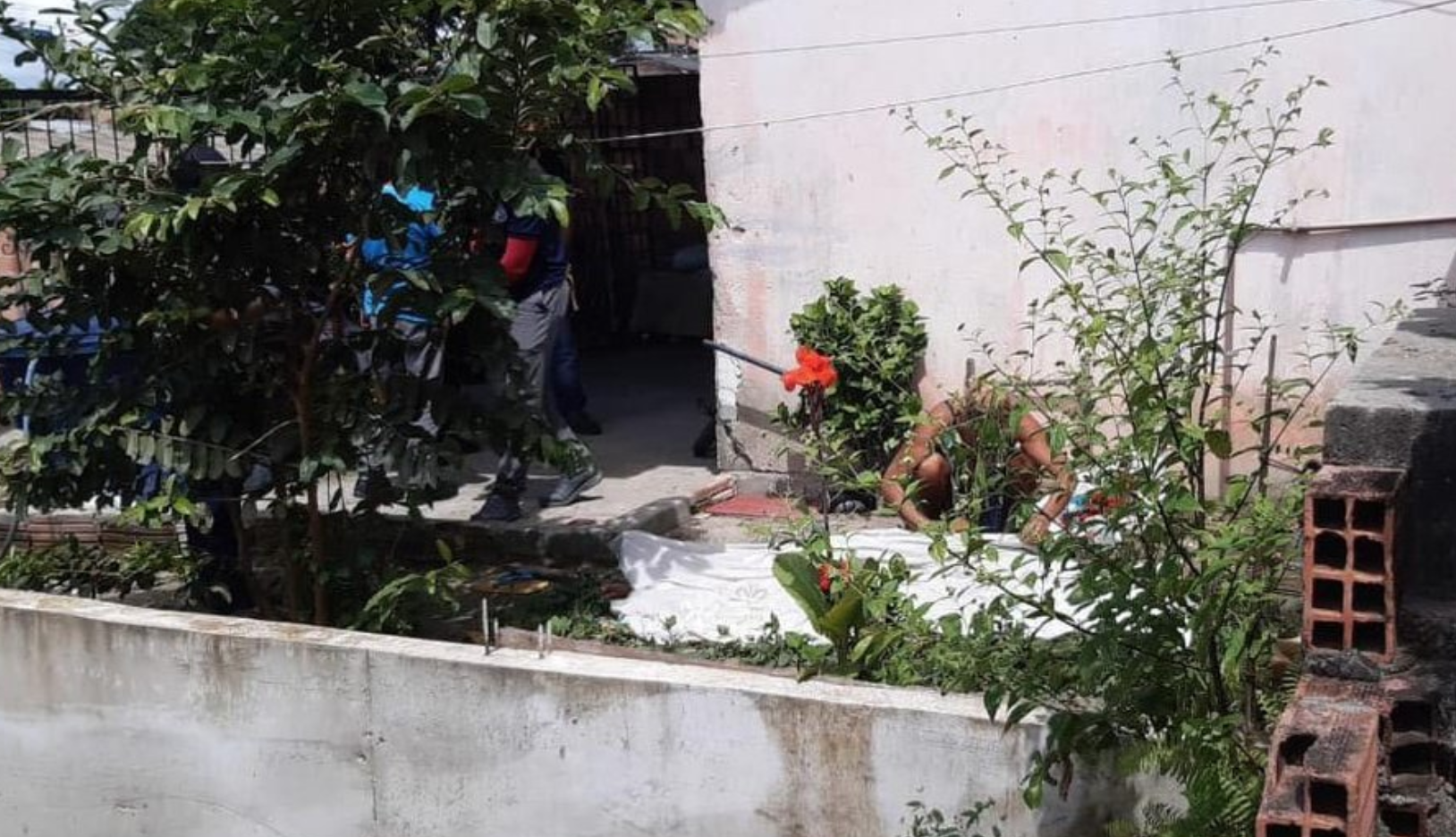 Homens são mortos nas zonas Norte e Leste em menos de uma hora