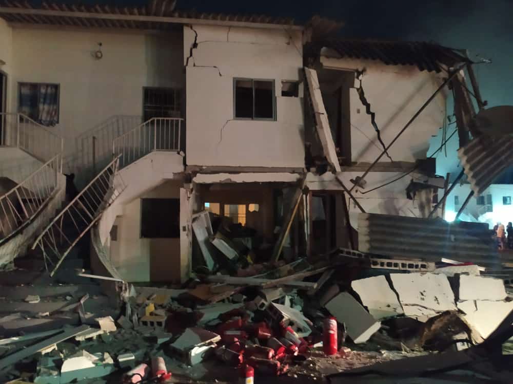 Corpo de Bombeiros e PM atuam no atendimento a vítimas de explosão de gás