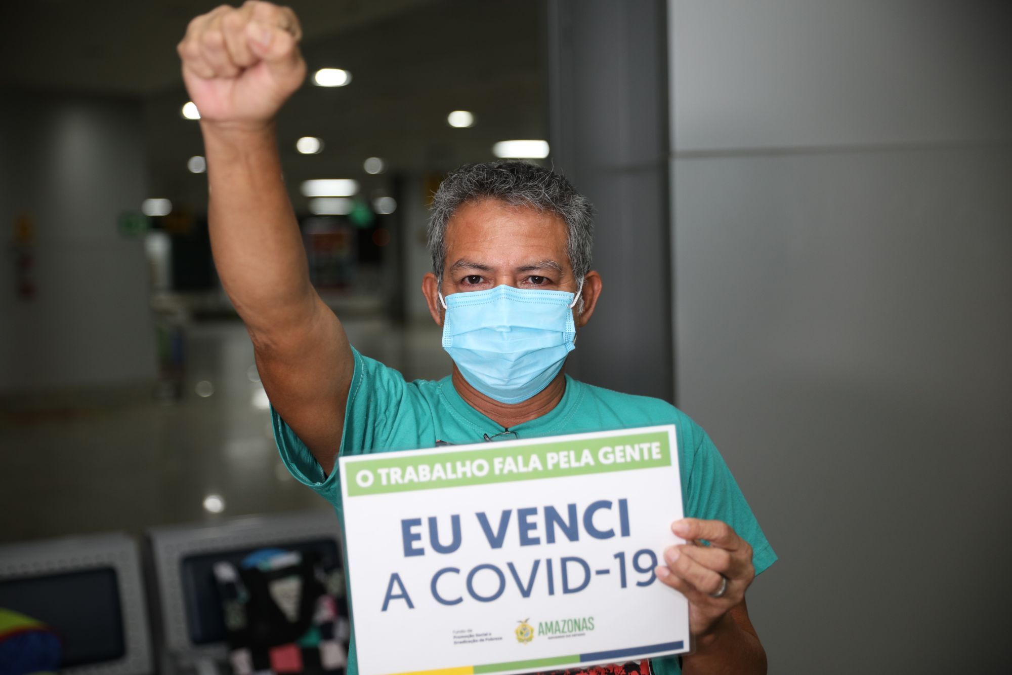 Emoção marca chegada de mais oito recuperados da Covid-19 a Manaus