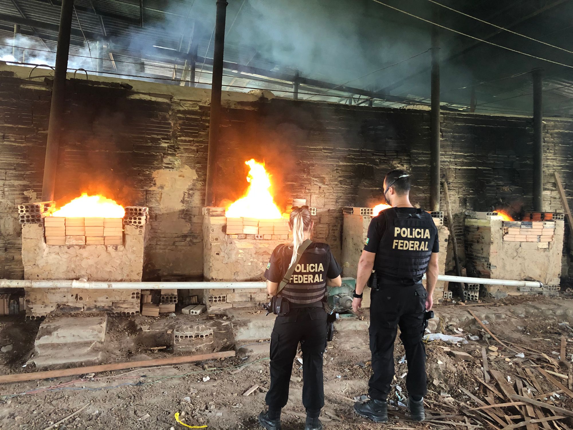 Mais de meia tonelada de drogas é incinerada pela PF no Amazonas