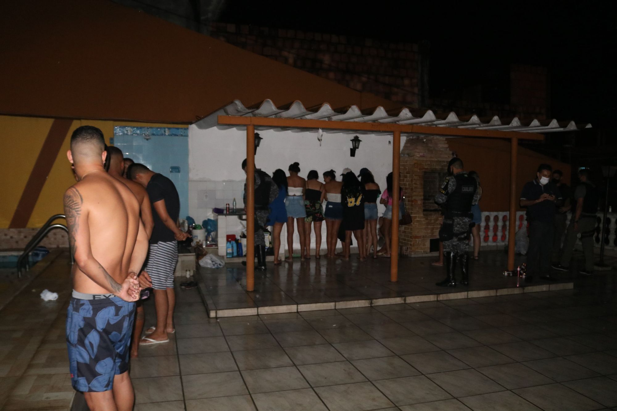 ‘Operação Pela Vida’ encerra duas festas clandestinas em Manaus