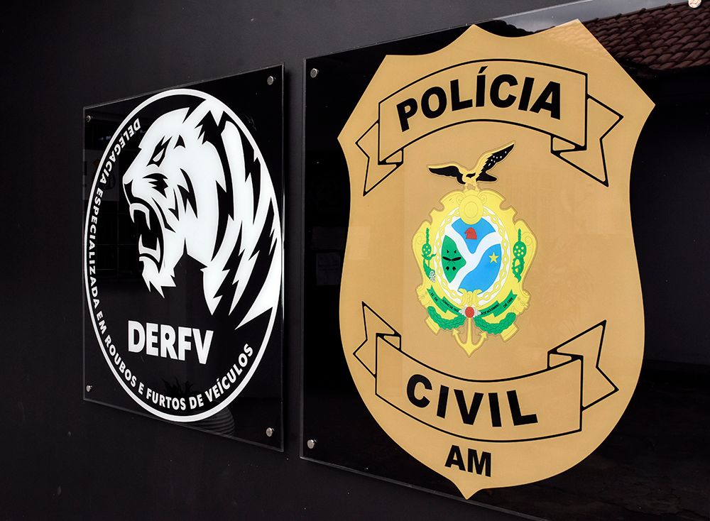Quadrilha suspeita de roubo e adulteração de veículos é presa em Manaus