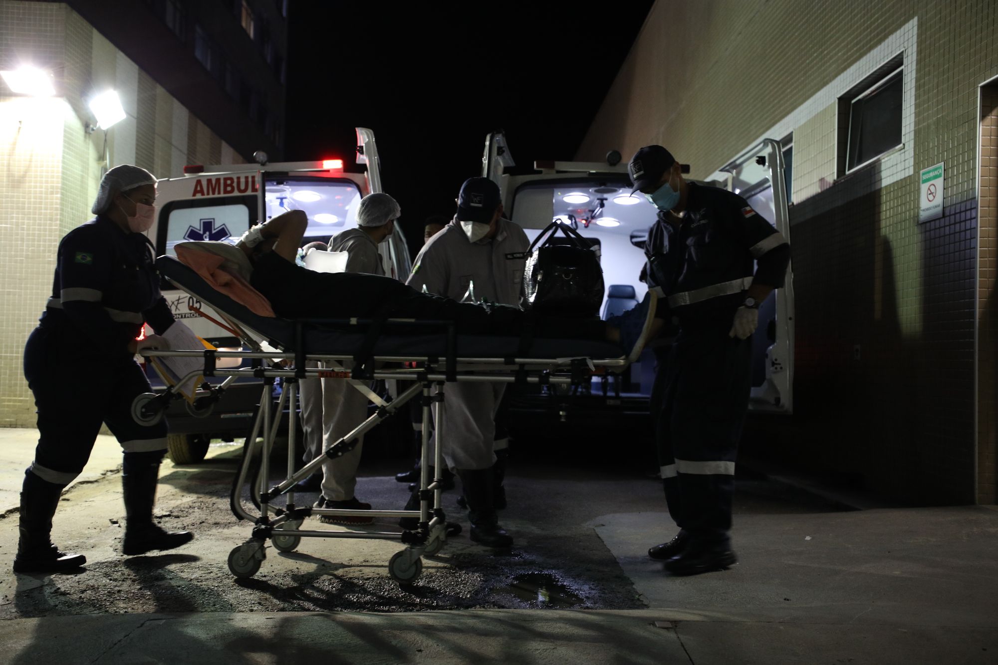 Mais 17 pacientes com Covid-19 são transferidos para Manaus em duas operações aéreas de Coari e Tefé