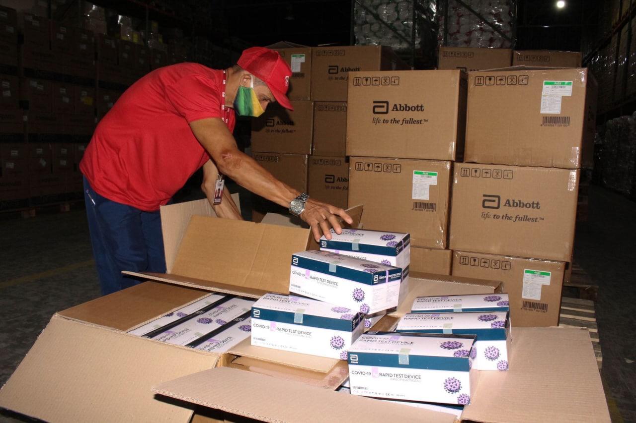 Amazonas recebe 62 mil testes de Covid-19