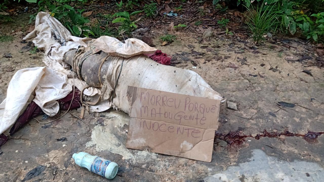 Populares encontram corpo decapitado em Manaus