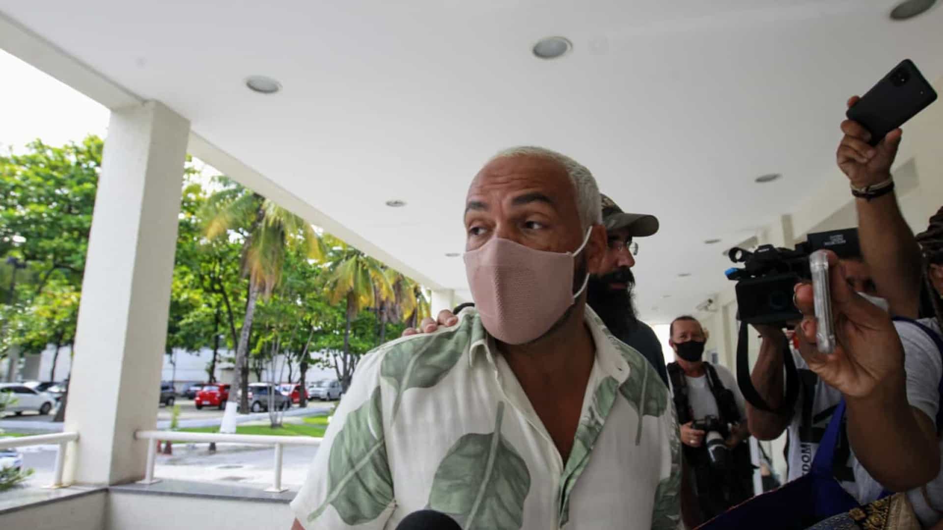 Desembargador manda soltar o cantor Belo, preso após show na pandemia